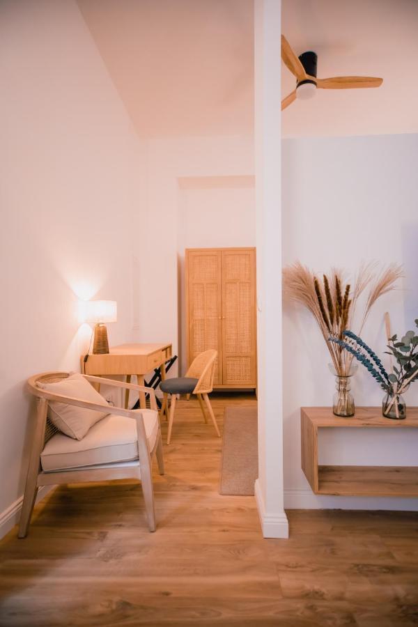 Studio Apartment,1314447172:JPEG